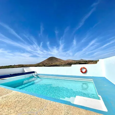 Bonita Casa Rural En Finca Con Vista A Volcan En Tahice, Lanzarote