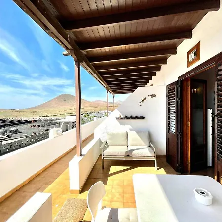 Bonita Casa Rural En Finca Con Vista A Volcan En Tahice, Lanzarote Séjour à la campagne
