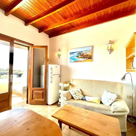 Bonita Casa Rural En Finca Con Vista A Volcan En Tahice, Lanzarote منزل ريفي