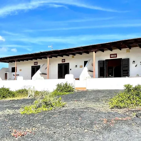 منزل ريفي Bonita Casa Rural En Finca Con Vista A Volcan En Tahice, Lanzarote *